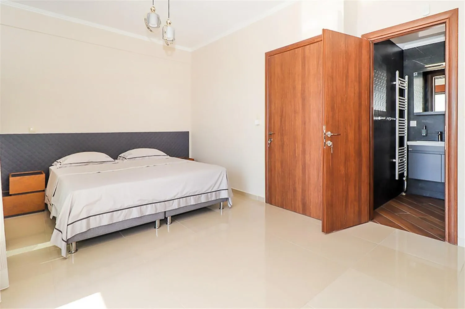 Marina Pool Villa Hanioti 3 Bedrooms 8 Guests