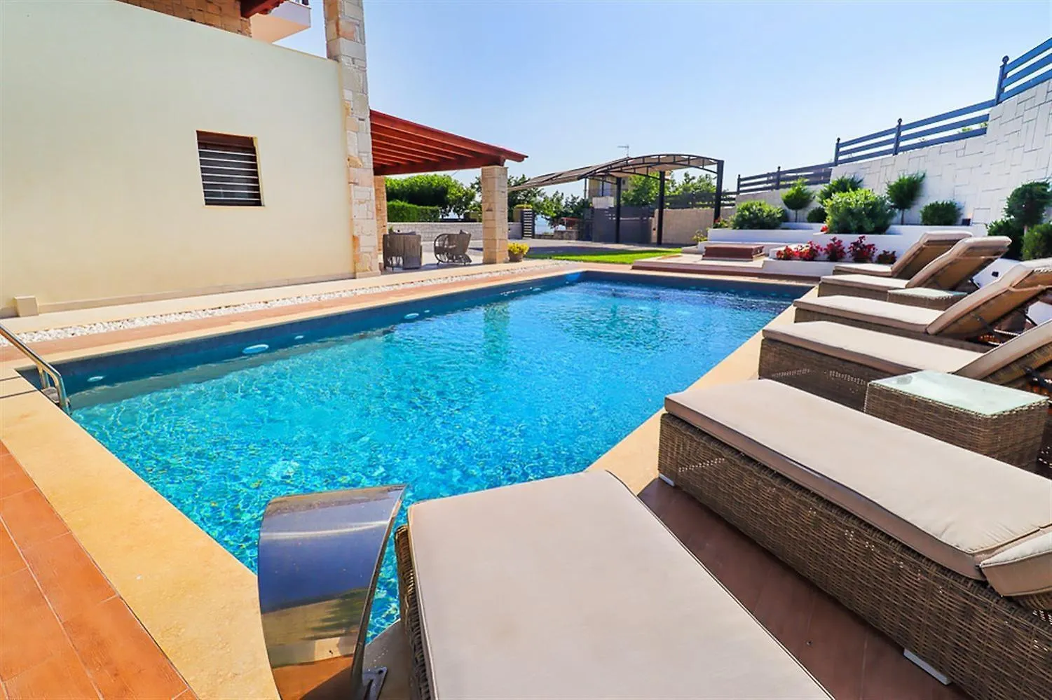 Marina Pool Villa Hanioti 3 Bedrooms 8 Guests