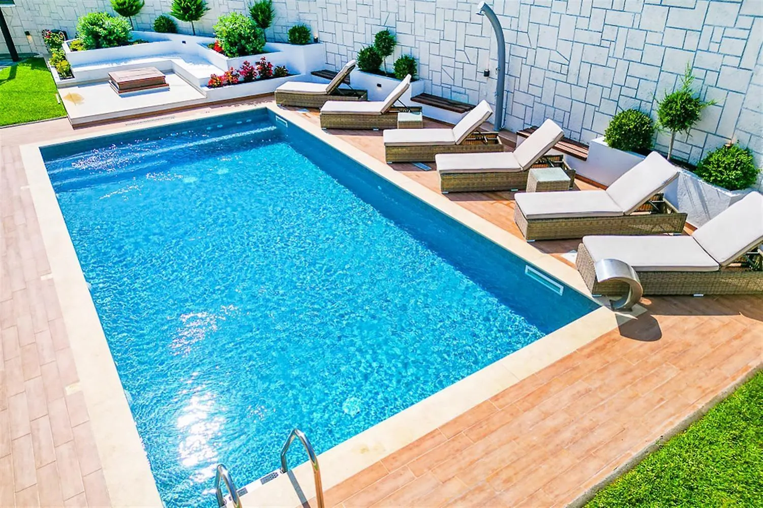 Marina Pool Villa Hanioti 3 Bedrooms 8 Guests Greece
